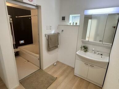 洗面台で帰宅後のリセットタイム