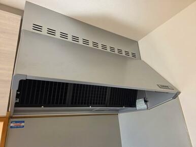 新品交換済みのレンジフード