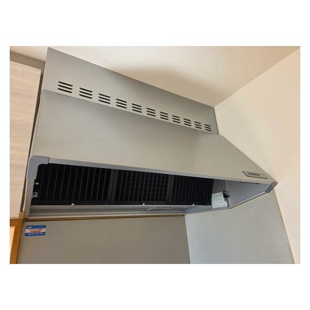 新品交換済みのレンジフード