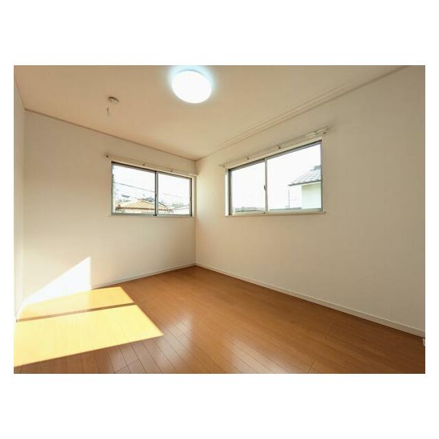 detached 松里園３丁目