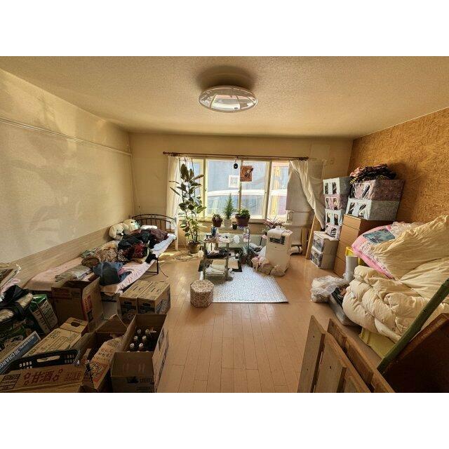 1階10畳の洋室。