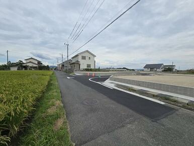 １号地前面道路