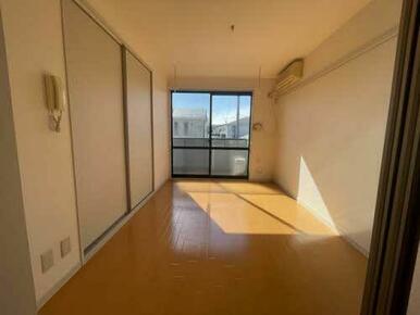 居室・バルコニー