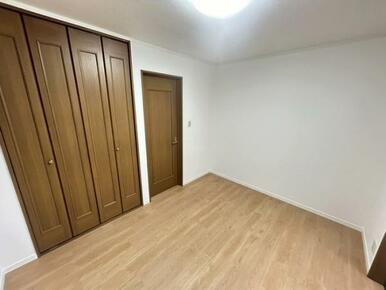 3階洋室バルコニー側