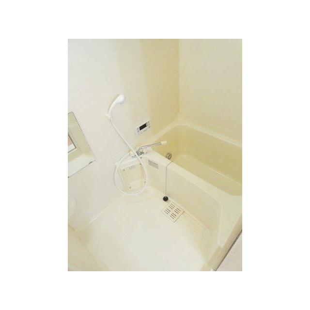 落ち着いた空間のお風呂です