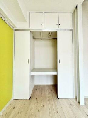 収納も深くてたっぷり物が入ります