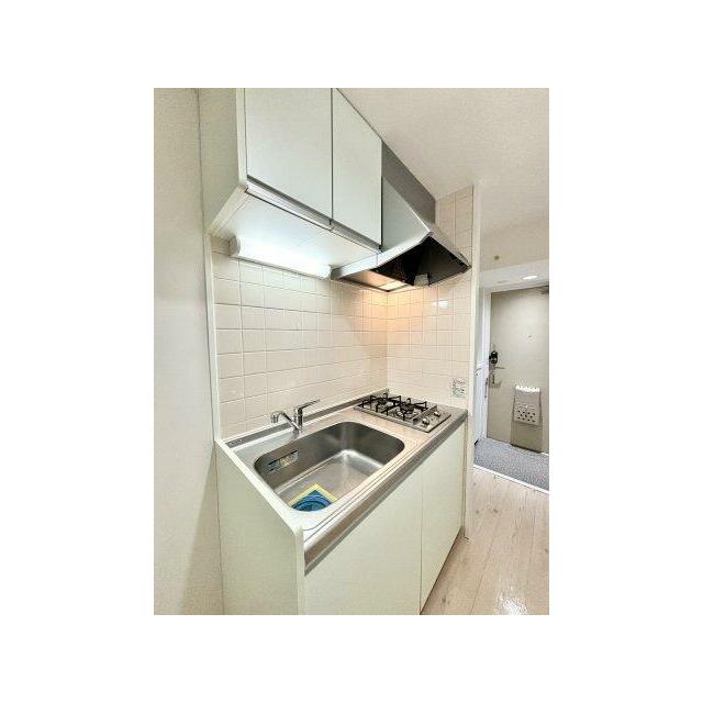 白い清潔感あるキッチン