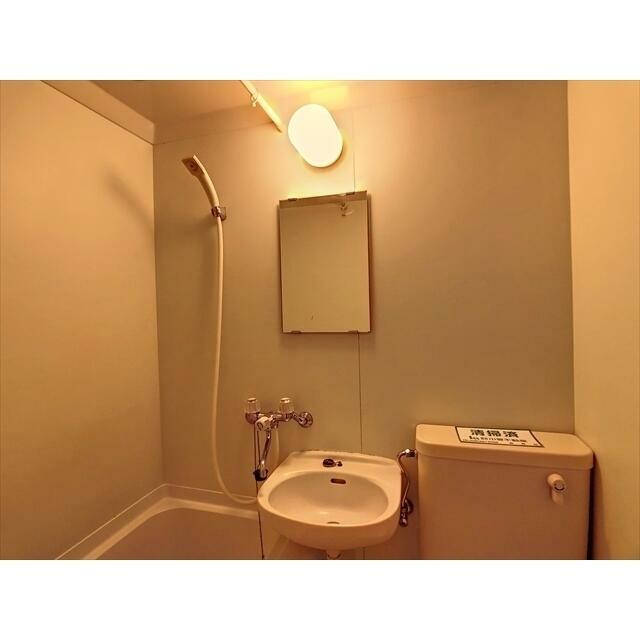 身支度は洗面台で