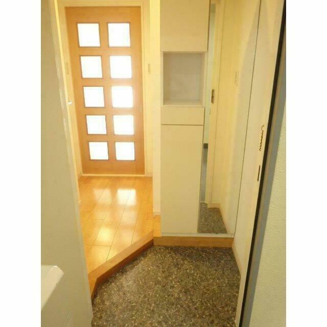 玄関がスッキリするシューズボックス付きです