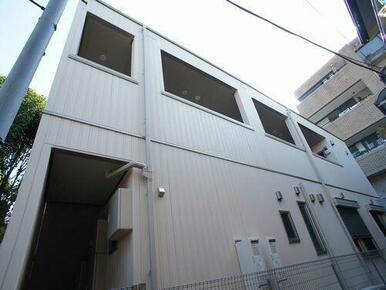 建物構造は軽量鉄骨造です♪