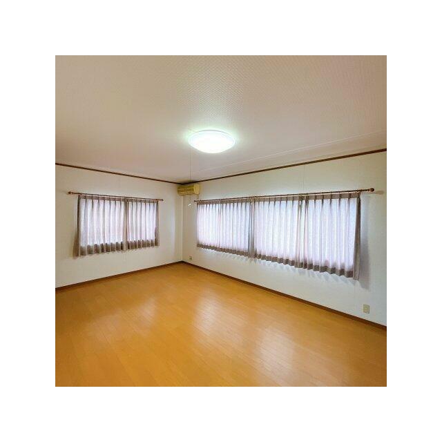 2階１２帖洋室