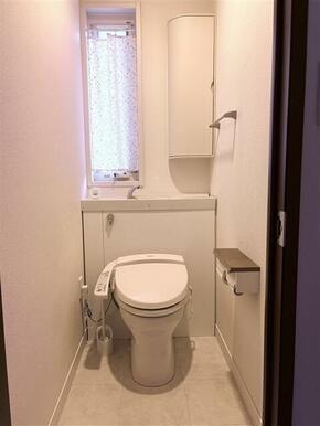 トイレに窓があります