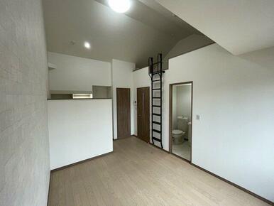 天井高は約３mと高く開放感アリ！