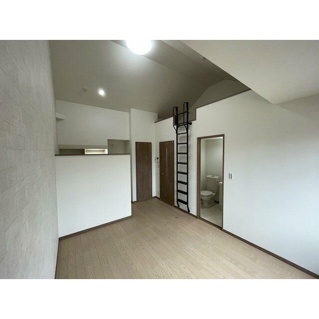 天井高は約３mと高く開放感アリ！