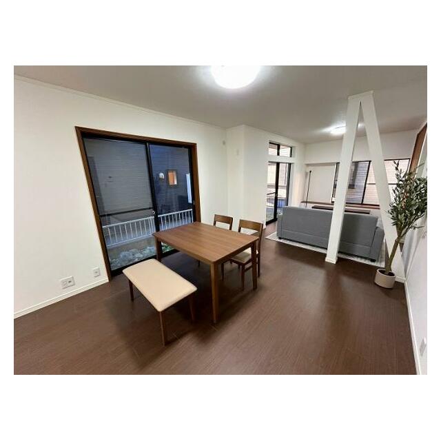 「LDK」ニトリ家具設置済みです。家具付きでのお引渡しとなります