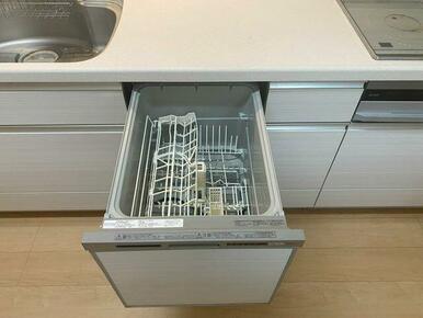 食器洗浄機付き！ちょっと面倒なお皿洗いは機械にお任せ♪