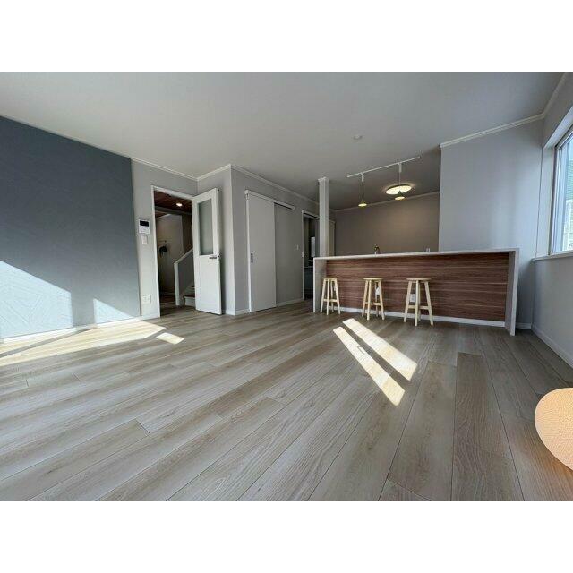 キッチン前カウンター新設しています♪