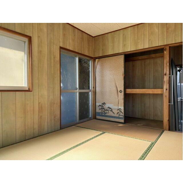 落ち着いた雰囲気の和室6帖