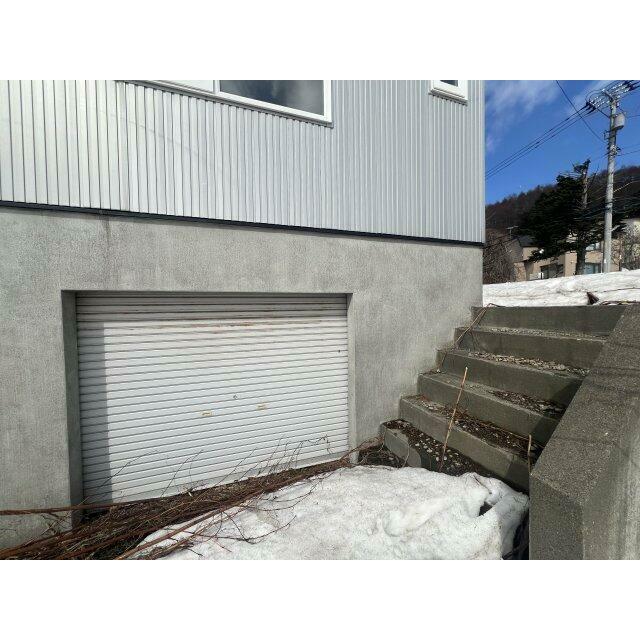 物置入口