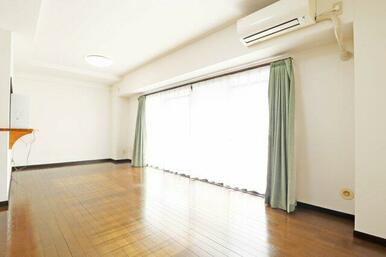 リビングダイニング