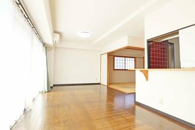 リビングダイニング