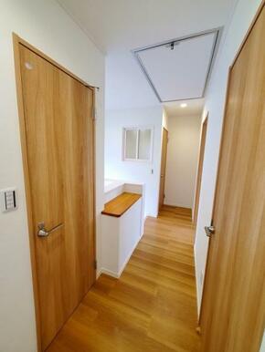 2階廊下、別角度から