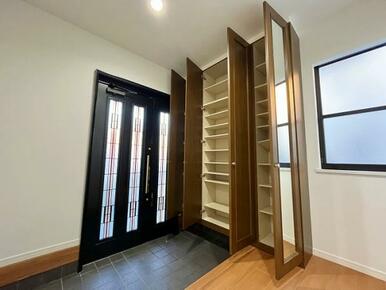 「玄関」大容量のシューズクローゼットです