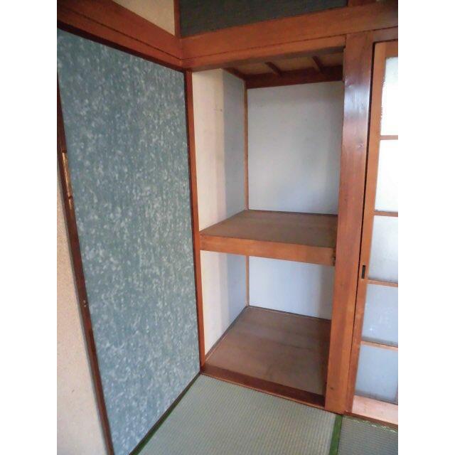 2部屋とも収納ございます