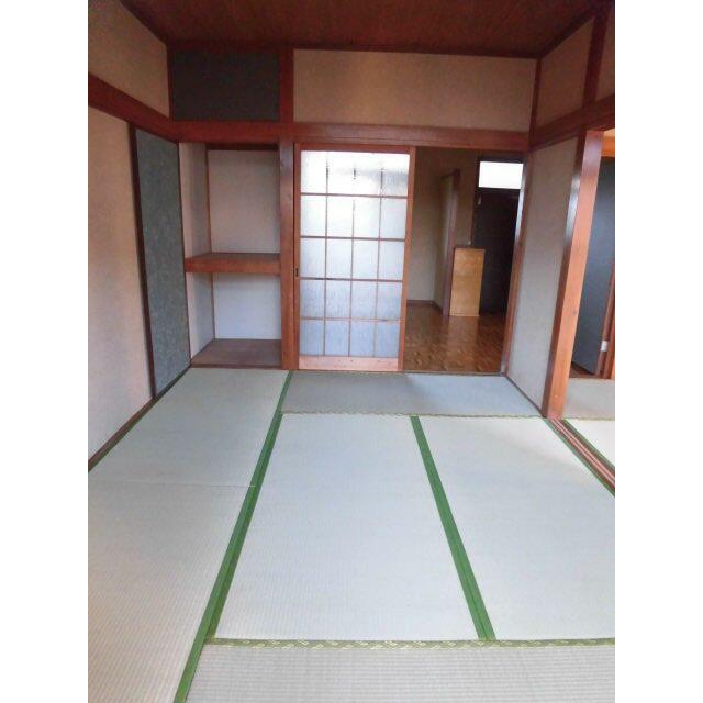 収納付の居室です