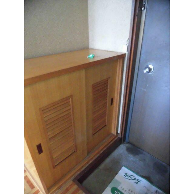 大きなシューズボックス付きです