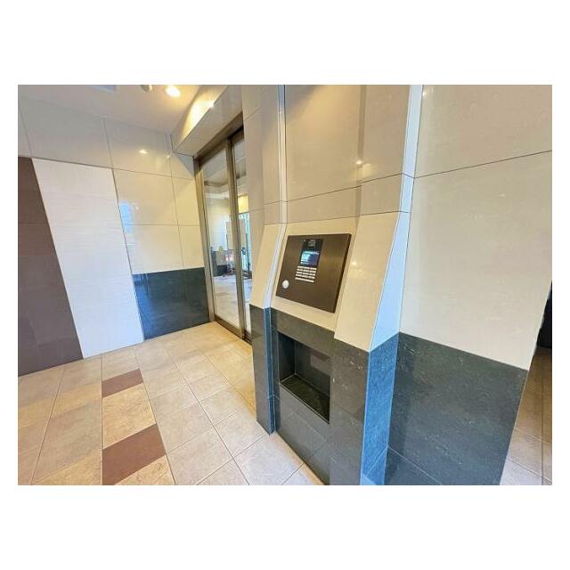 「エントランス」