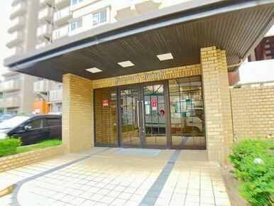 「エントランス」