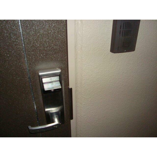 玄関（カードキー）