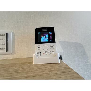 ハンディータイプのモニターホンです