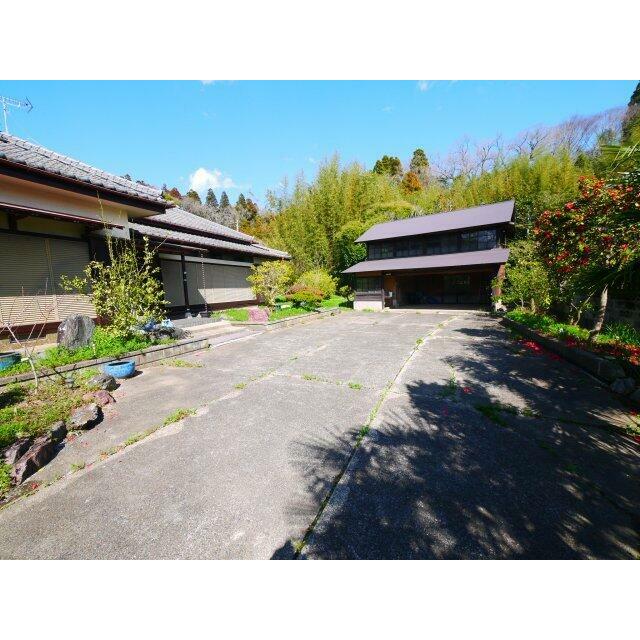 内装リフォーム済み令和2年10月システムキッチン 敷地約232坪 ５LDK平家+車庫