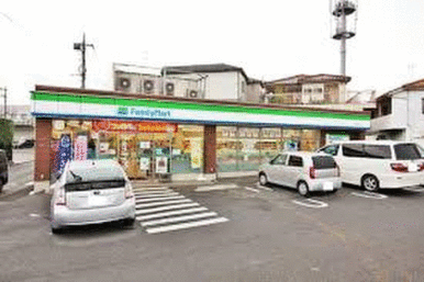 ファミリーマート高津下野毛店