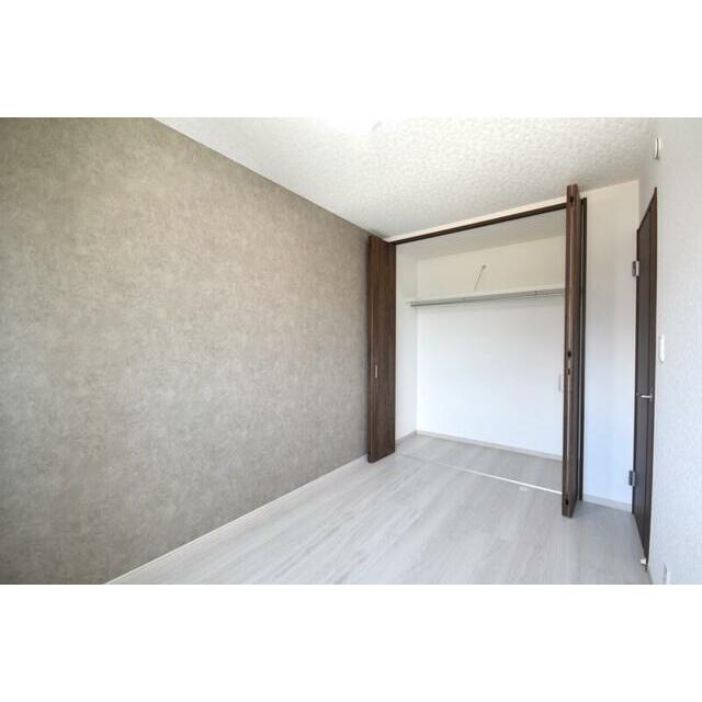 クローゼット付きでお荷物スッキリ片付きます♪　２Ｆ洋室５帖