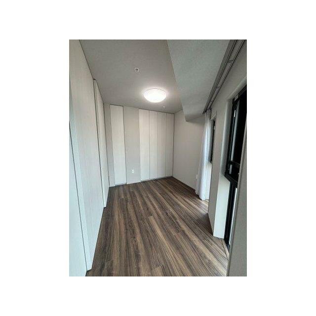 リビング隣洋室