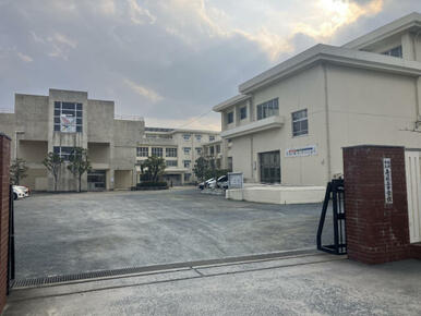 壱岐丘中学校