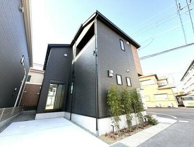 外観1（8号棟）