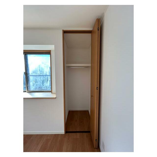 2階洋室約6帖の収納