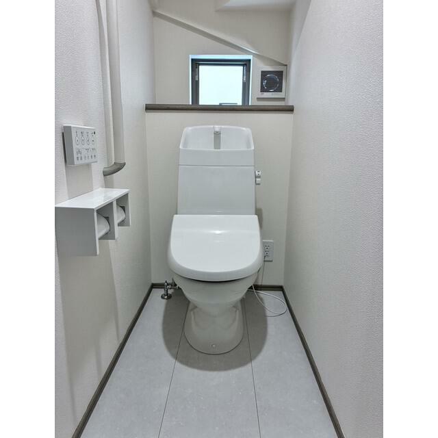 人気の温水洗浄機付き便座♪