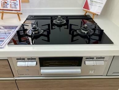 キッチン　コンロも新品交換済みです