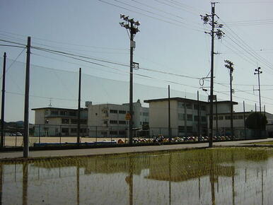 関市立金竜小学校