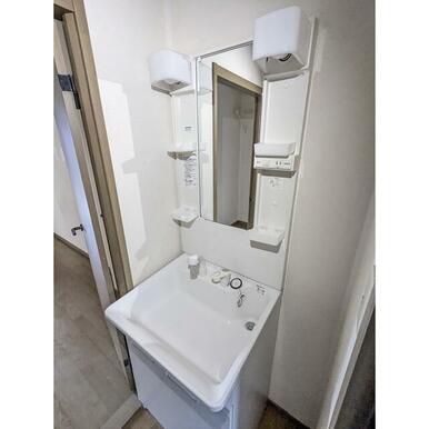 洗髪洗面化粧台