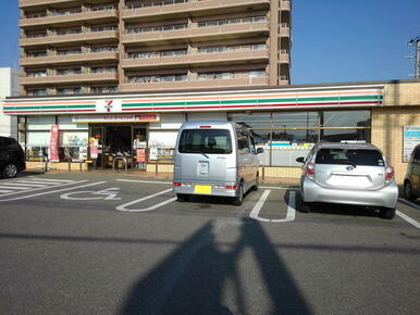 セブンイレブン博多井相田2丁目