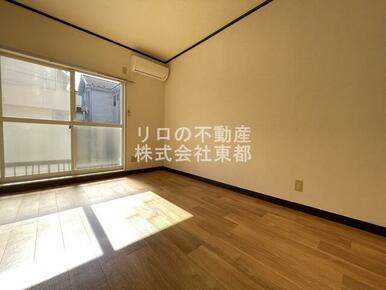 南向きなので暖かな日差しが入りますね♪