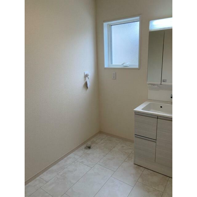 お気に入りの洗顔＆歯磨きアイテムで毎日を楽しく清潔に（1号棟）