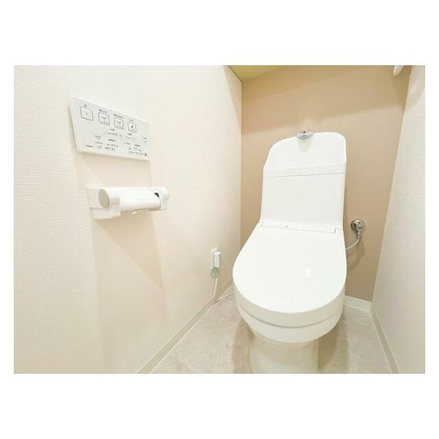 「トイレ」新品交換済みです。