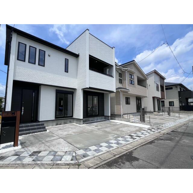 detached 飛高町栄